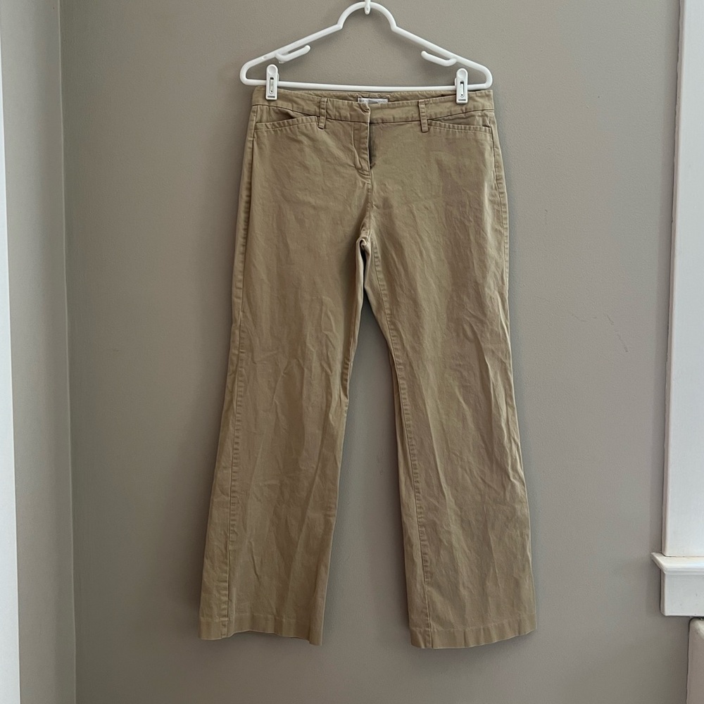 New York & Co. Khaki Pants, Size 6
